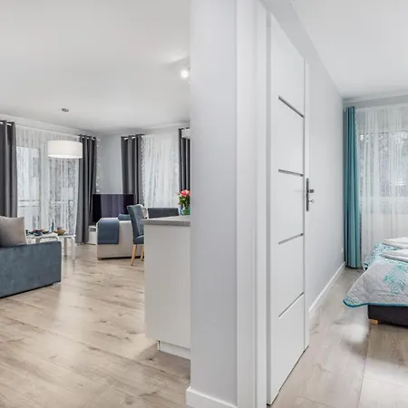 Stylowy Z Balkonem Blisko Plazy By Renters Lejlighed Międzywodzie